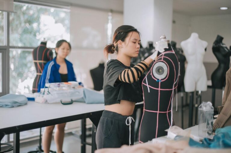 how to become a fashion designer 5